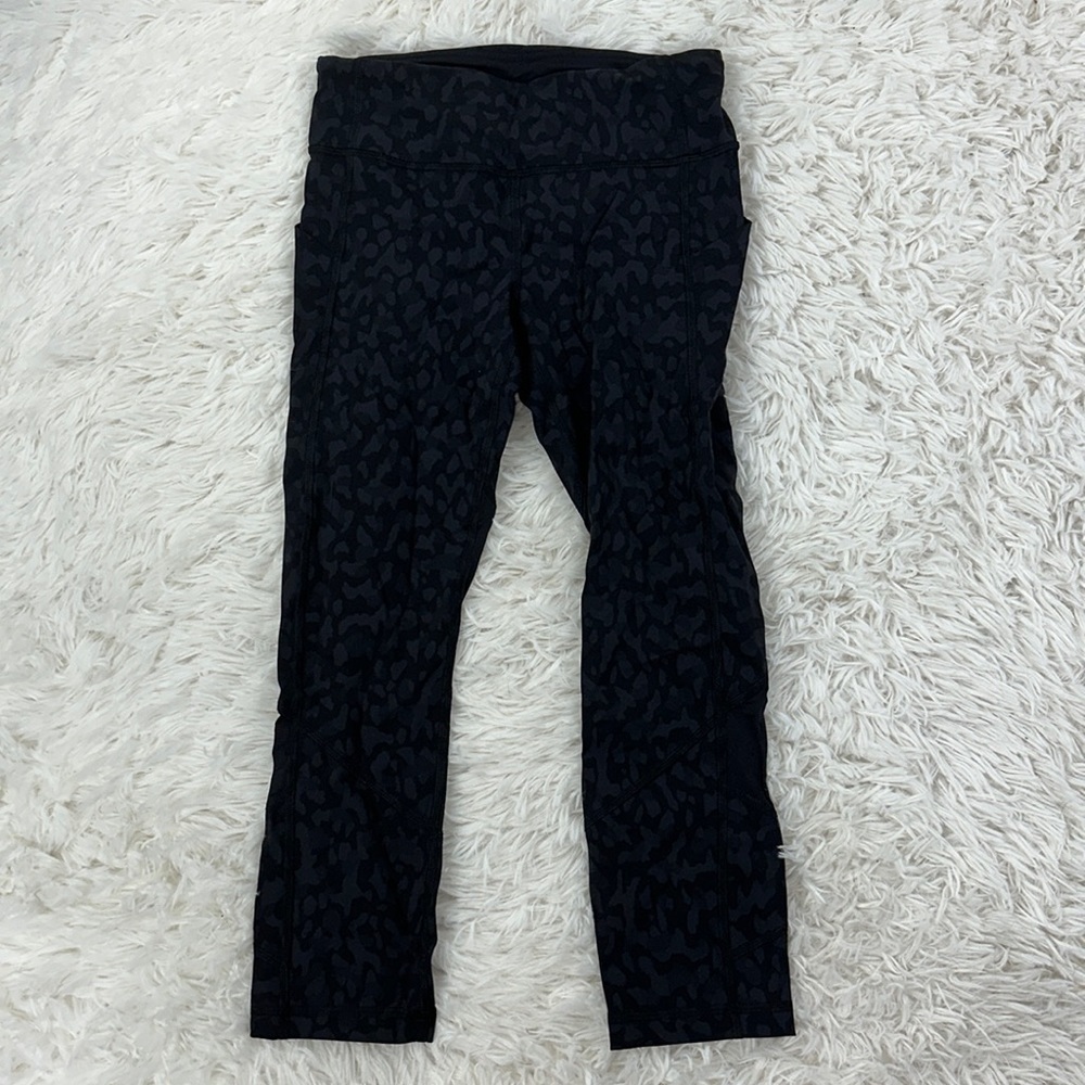 Lululemon Pace Rival Crop *22" Formation Camo Deep Coal Multi / Black